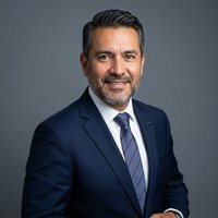 Dr. Alejandro Fuentes